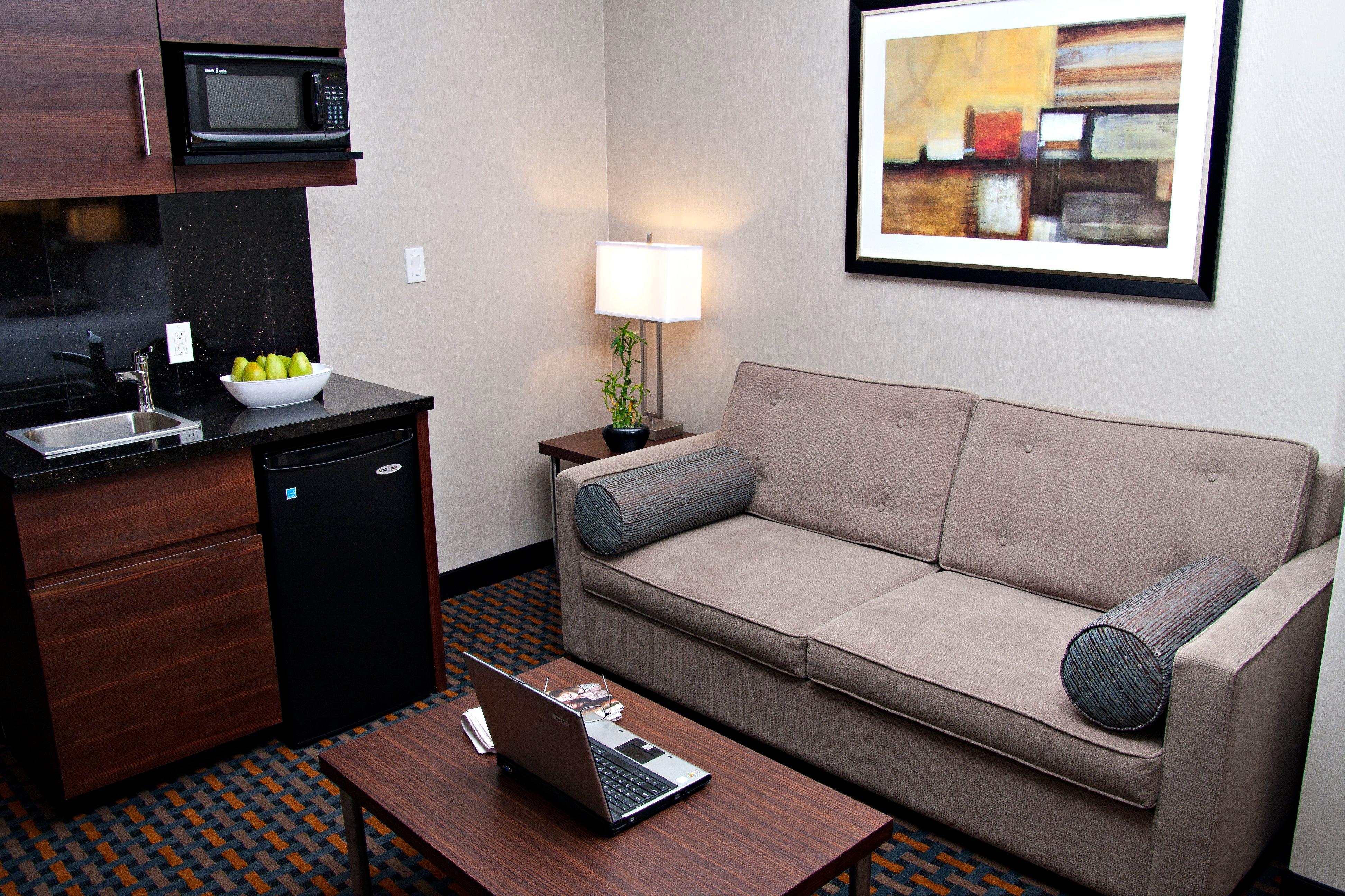 Holiday Inn Express Pembroke By Ihg Kültér fotó