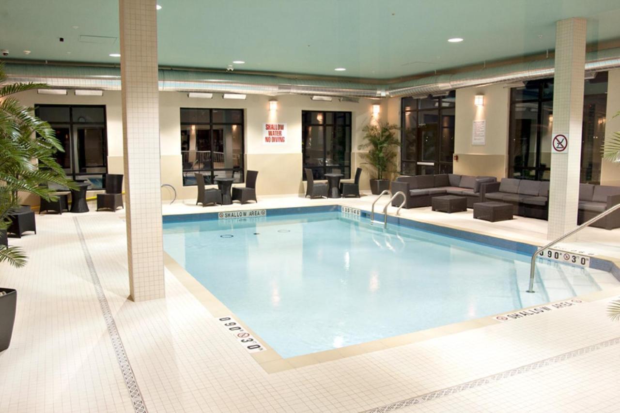 Holiday Inn Express Pembroke By Ihg Kültér fotó