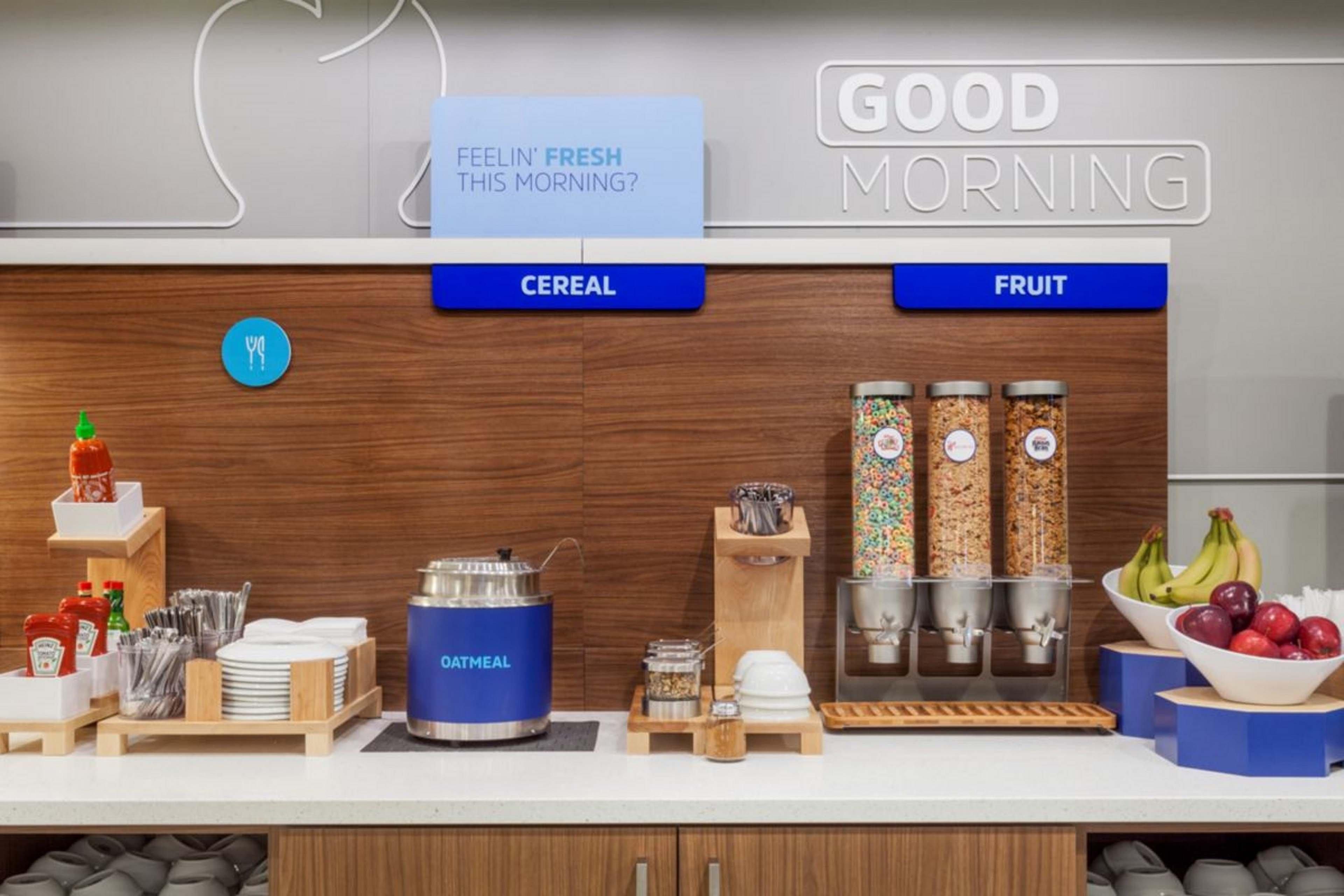 Holiday Inn Express Pembroke By Ihg Kültér fotó