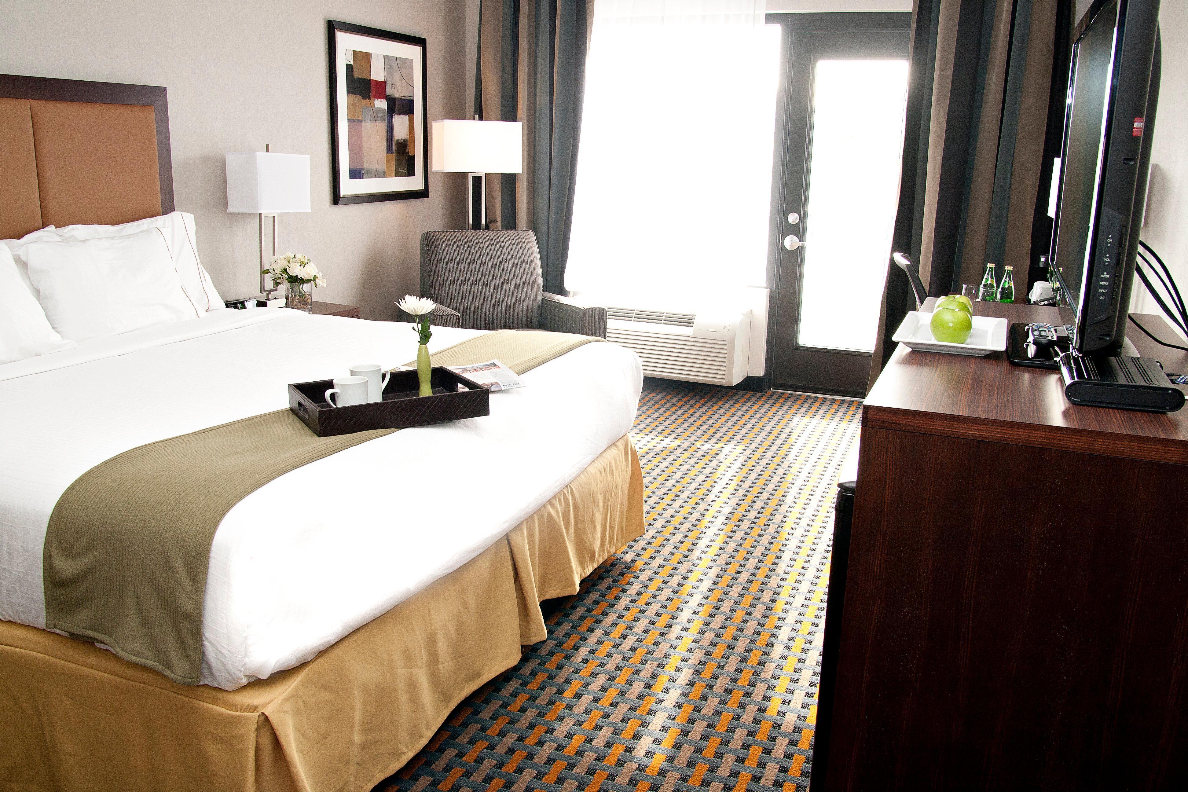 Holiday Inn Express Pembroke By Ihg Kültér fotó