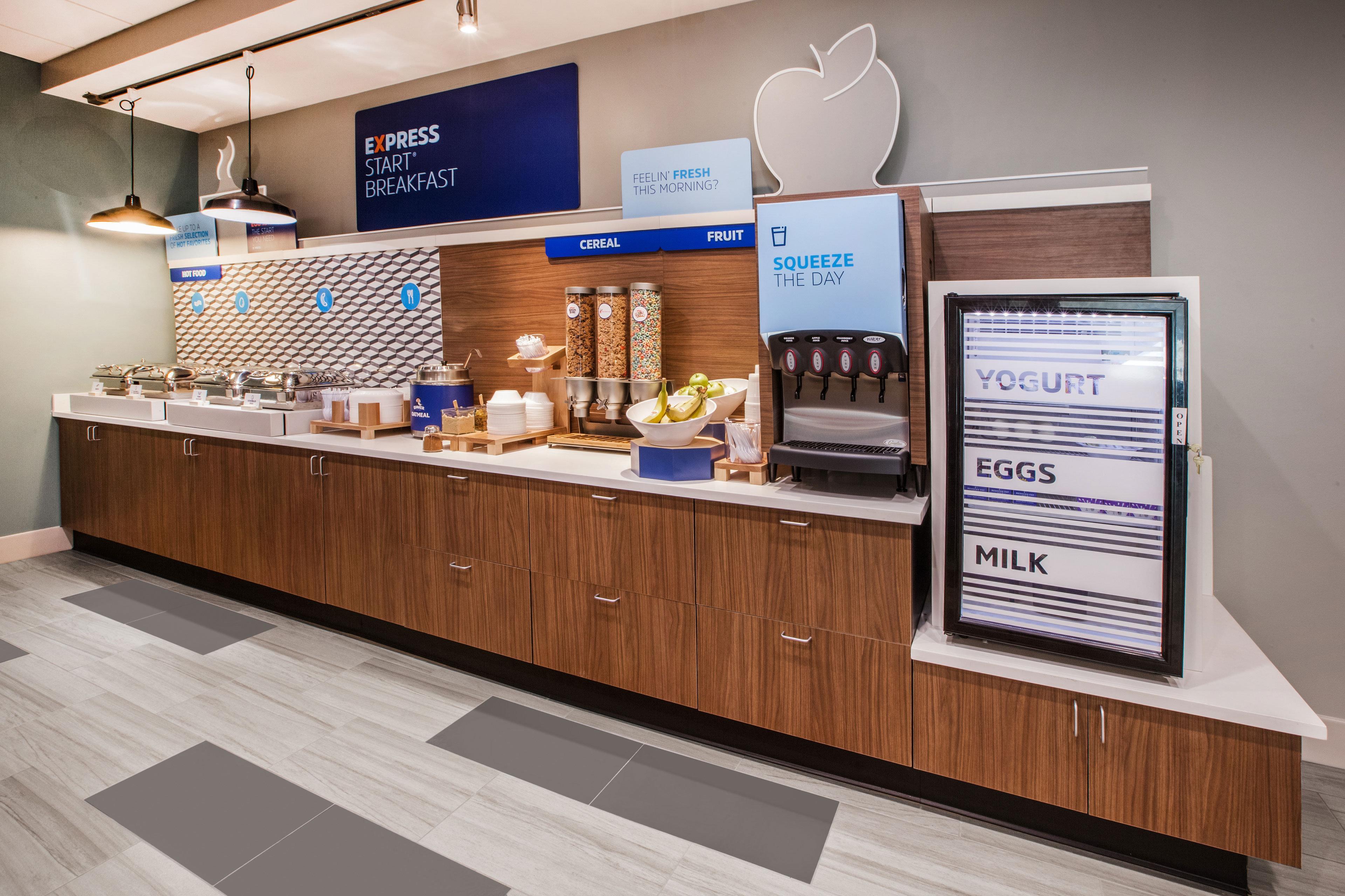 Holiday Inn Express Pembroke By Ihg Kültér fotó